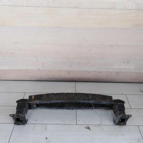 usilitel-perednego-bampera-volkswagen-jetta-vi-art-105279-big-3