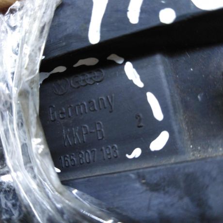 kronstein-krepleniia-perednego-bampera-volkswagen-passat-b2-art-105600-big-1
