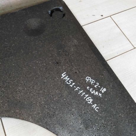 iashhik-dlia-instrumenta-v-bagaznik-organaizer-ford-focus-2-sedan-art-106219-big-2