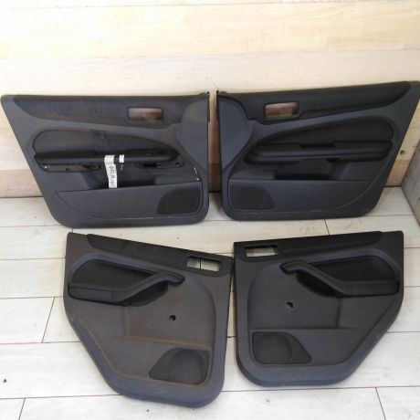 obsivka-dveri-ford-focus-2-komplekt-art-106351-big-0