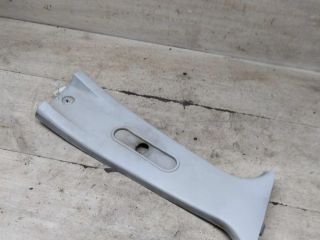 obsivka-stoiki-salona-nakladka-sredniaia-levaia-verxniaia-skoda-octavia-i-a4-art-106463