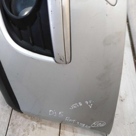 bamper-perednii-volkswagen-jetta-5-art-106741-big-1