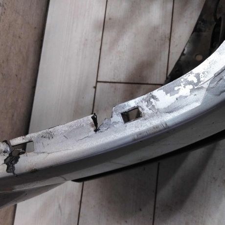 bamper-perednii-renault-megane-ii-rest-defekty-art-107385-big-7
