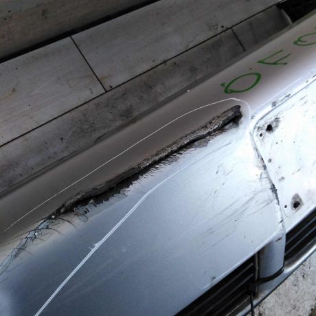 bamper-perednii-audi-a6-c4-defekt-art-107537-big-9