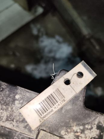 bamper-perednii-chevrolet-aveo-t250-defekt-sedan-art-107878-big-2