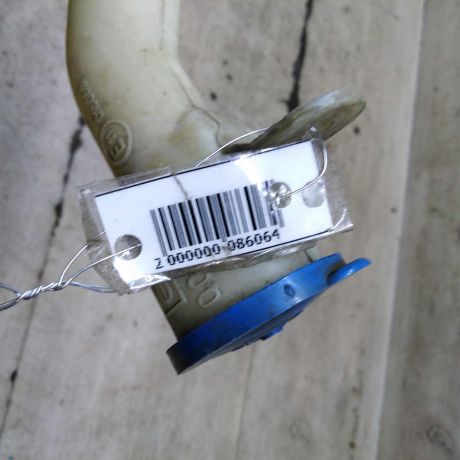 zalivnaia-gorlovina-bocka-omyvatelia-toyota-corolla-e150-art-107922-big-2