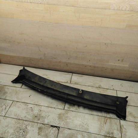 dekorativnaia-nakladka-zabo-dozdevik-vodootvodiashhii-shhitok-ford-focus-2-kabriolet-art-108083-big-0