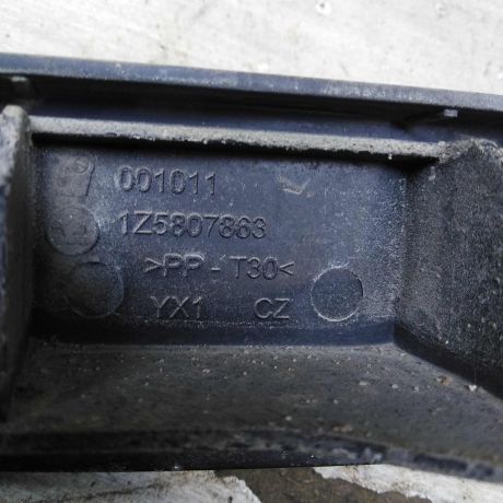 kronstein-zadnii-levyi-kreplenie-bampera-skoda-octavia-a5-restailing-art-108862-big-3