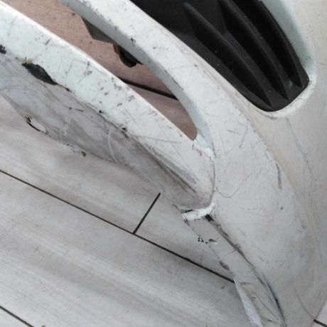 bamper-perednii-citroen-c4-defekty-art-109157-big-3