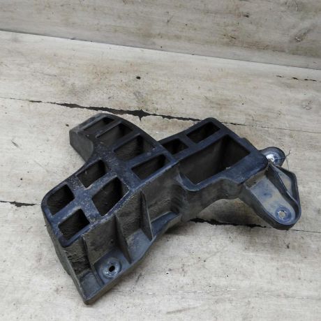 kronstein-krepleniia-bampera-zadnii-pravyi-renault-sandero-i-art-109271-big-1