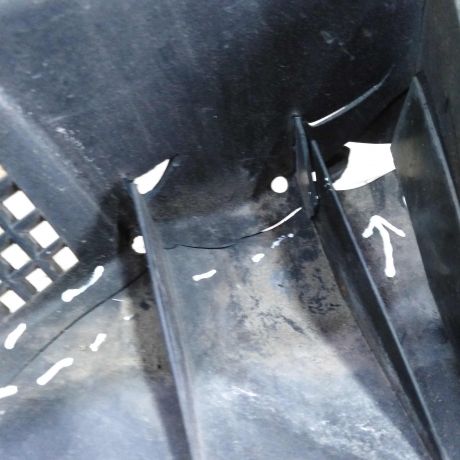 dekorativnaia-nakladka-dozdevik-vodootvodiashhii-shhitok-nissan-tiida-i-defekt-art-110068-big-3