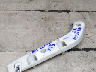 kronstein-zadnii-pravyi-bampera-nissan-tiida-i-art-110075