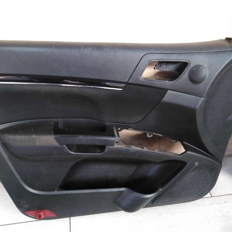 obsivka-dveri-geely-emgrand-ec7-art-110106-big-1