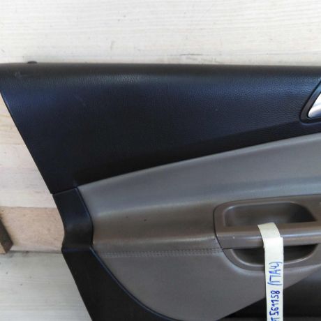 obsivka-dveri-komplekt-volkswagen-passat-b6-sedan-art-110475-big-1