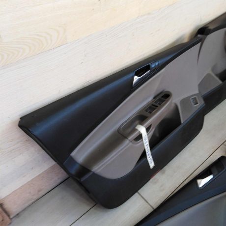 obsivka-dveri-komplekt-volkswagen-passat-b6-sedan-art-110475-big-2