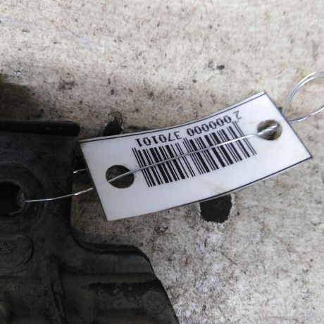 kronstein-pravyi-perednego-bampera-volkswagen-passat-b6-art-110565-big-1