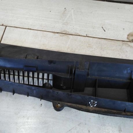 dekorativnaia-nakladka-zabo-dozdevik-vodootvodiashhii-shhitok-mercedes-a-klass-i-w168-restailing-art-110684-big-3