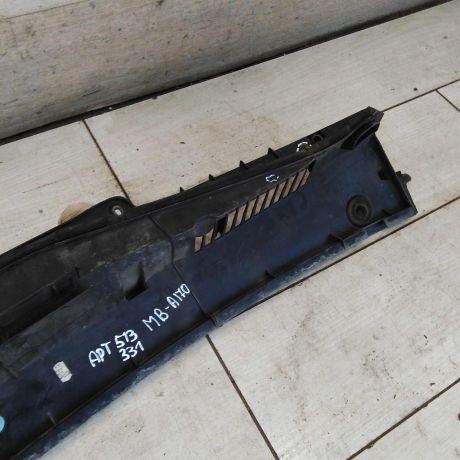 dekorativnaia-nakladka-zabo-dozdevik-vodootvodiashhii-shhitok-mercedes-a-klass-i-w168-restailing-art-110684-big-4