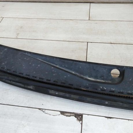 dekorativnaia-nakladka-zabo-dozdevik-vodootvodiashhii-shhitok-geely-emgrand-ec7-art-111142-big-2