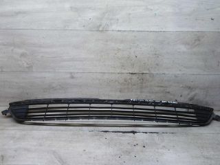 resetka-v-bamper-toyota-rav4-iv-xa40-art-111330