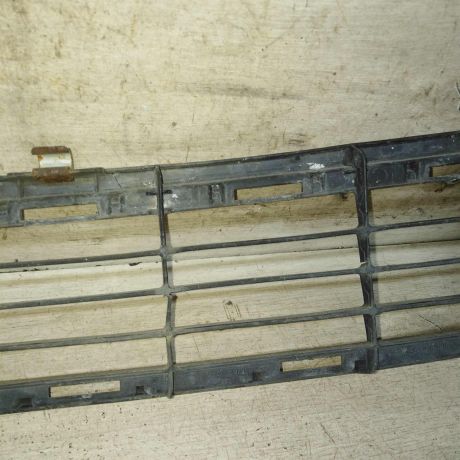 resetka-v-bamper-toyota-rav4-iv-xa40-art-111330-big-9