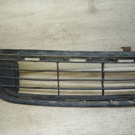 resetka-v-bamper-toyota-rav4-iv-xa40-art-111330-big-1