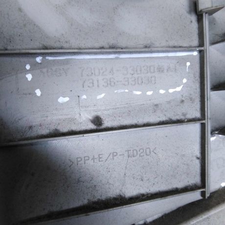 obsivka-stoiki-salona-nakladka-toyota-rav4-iv-xa40-art-111587-big-3