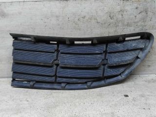resetka-bampera-pravaia-toyota-rav4-iv-xa40-art-111940