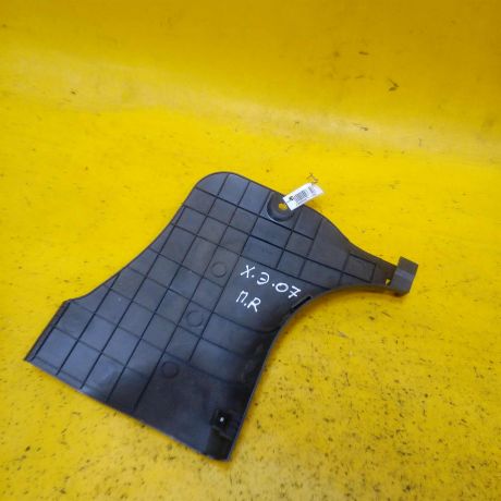 nakladka-poroga-pravaia-vnutrenniaia-hyundai-elantra-hd-art-13276-big-1