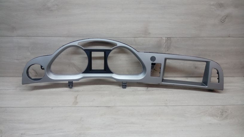 nakladka-dekorativnaia-na-panel-priborov-audi-a6-c6-art-13498-big-0