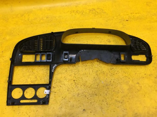 nakladka-dekorativnaia-na-panel-priborov-kia-spectra-ii-art-14461-big-1