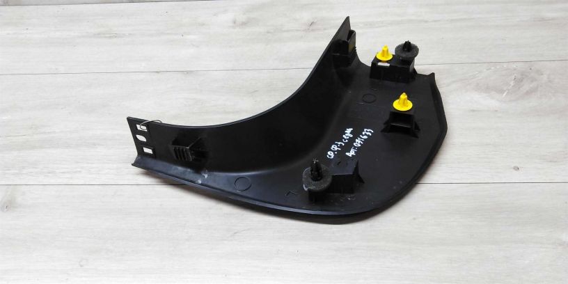 nakladka-poroga-vnutrenniaia-peredniaia-pravaia-ford-focus-iii-art-15062-big-1
