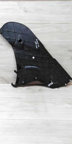 nakladka-dekorativnaia-salona-ford-focus-iii-art-15067-big-1