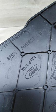 nakladka-dekorativnaia-salona-ford-focus-iii-art-15067-big-2