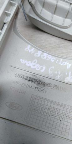 obsivka-stoiki-verxniaia-sredniaia-levaia-ford-focus-iii-art-15069-big-2