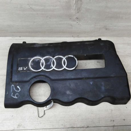 dekorativnaia-kryska-dvigatelia-audi-a4-b5-art-15299-big-0