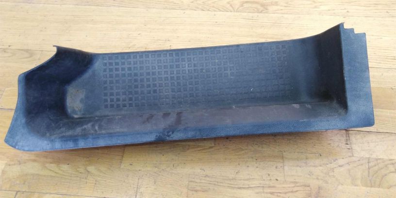 porog-dveri-perednii-pravyi-volkswagen-transporter-t4-art-17146-big-0