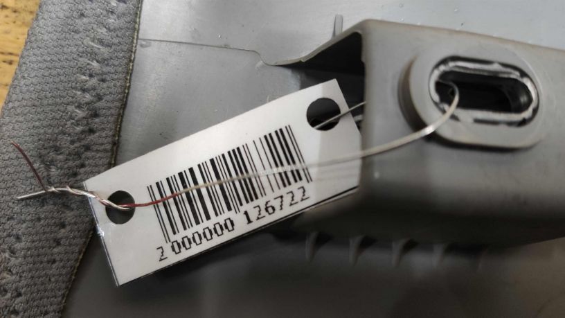 nakladka-stoiki-pravaia-volkswagen-touareg-art-20018-big-4