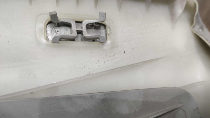 nakladka-salona-srednei-stoiki-volkswagen-passat-b6-pravaia-art-21142-big-2