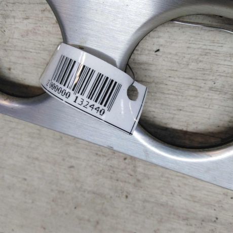 nakladka-centralnoi-torpedy-volkswagen-passat-b6-art-21212-big-2