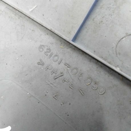 nakladka-poroga-pravaia-salona-toyota-camry-v40-art-22699-big-2