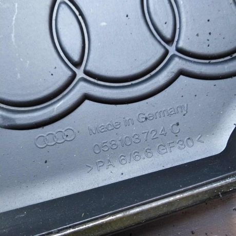 dekorativnaia-kryska-dvigatelia-audi-a4-b5-18-adr-art-23895-big-1