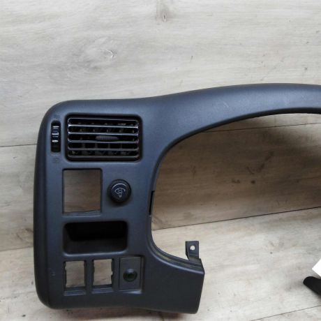 peredniaia-panel-torpedy-toyota-rav4-art-24640-big-1