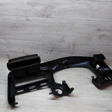 peredniaia-panel-torpedy-toyota-rav4-art-24640-big-4