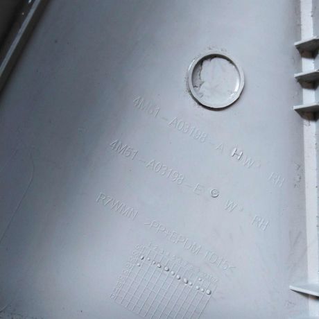 nakladka-na-peredniuiu-pravuiu-stoiku-salona-ford-focus-2-do-rest-20i-aqda-art-26029-big-2