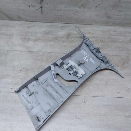 nakladka-na-sredniuiu-vnutrenniuiu-stoiku-salona-pravuiu-ford-focus-2-do-rest-sedan-art-26366-big-1