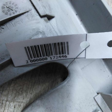 nakladka-na-sredniuiu-vnutrenniuiu-stoiku-salona-pravuiu-ford-focus-2-do-rest-sedan-art-26366-big-3