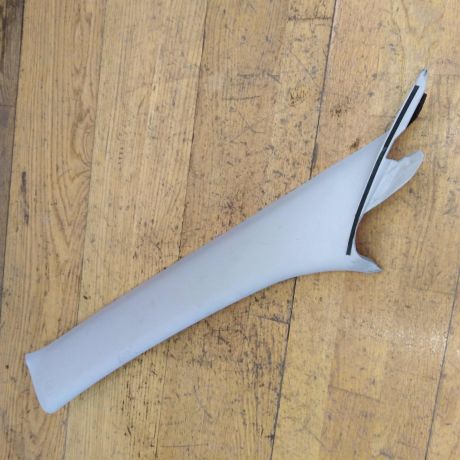 nakladka-stoiki-salona-vnutrenniaia-levaia-peredniaia-mazda-3-bk-xetcbek-art-29907-big-0