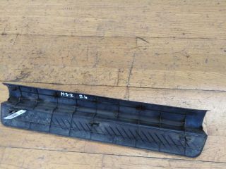 nakladka-poroga-peredniaia-levaia-vnutrenniaia-mazda-3-bk-xetcbek-art-30025