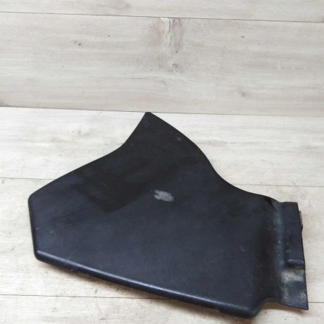 dekorativnaia-nakladka-bocka-volkswagen-passat-b5-18-apt-art-31314-big-0